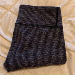 Black and grey lululemon leggings ♥️